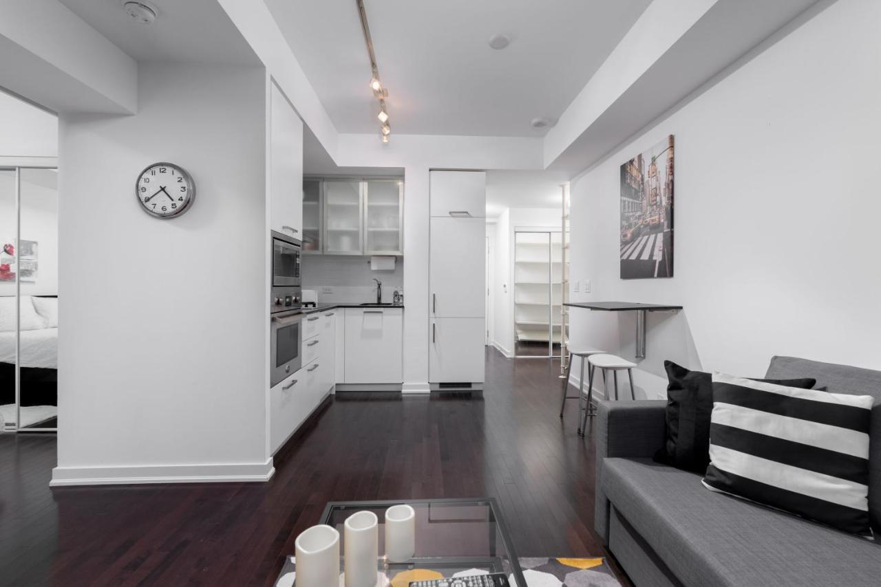 The York Boutique Suites Toronto Dış mekan fotoğraf