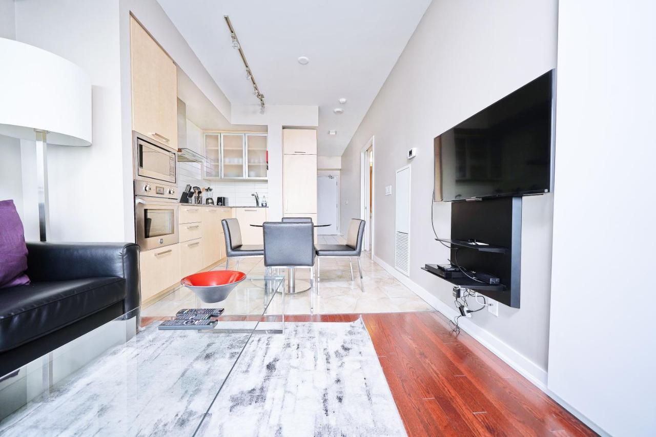 The York Boutique Suites Toronto Dış mekan fotoğraf