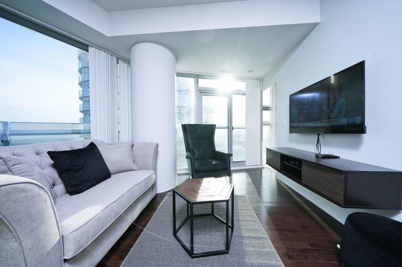 The York Boutique Suites Toronto Dış mekan fotoğraf
