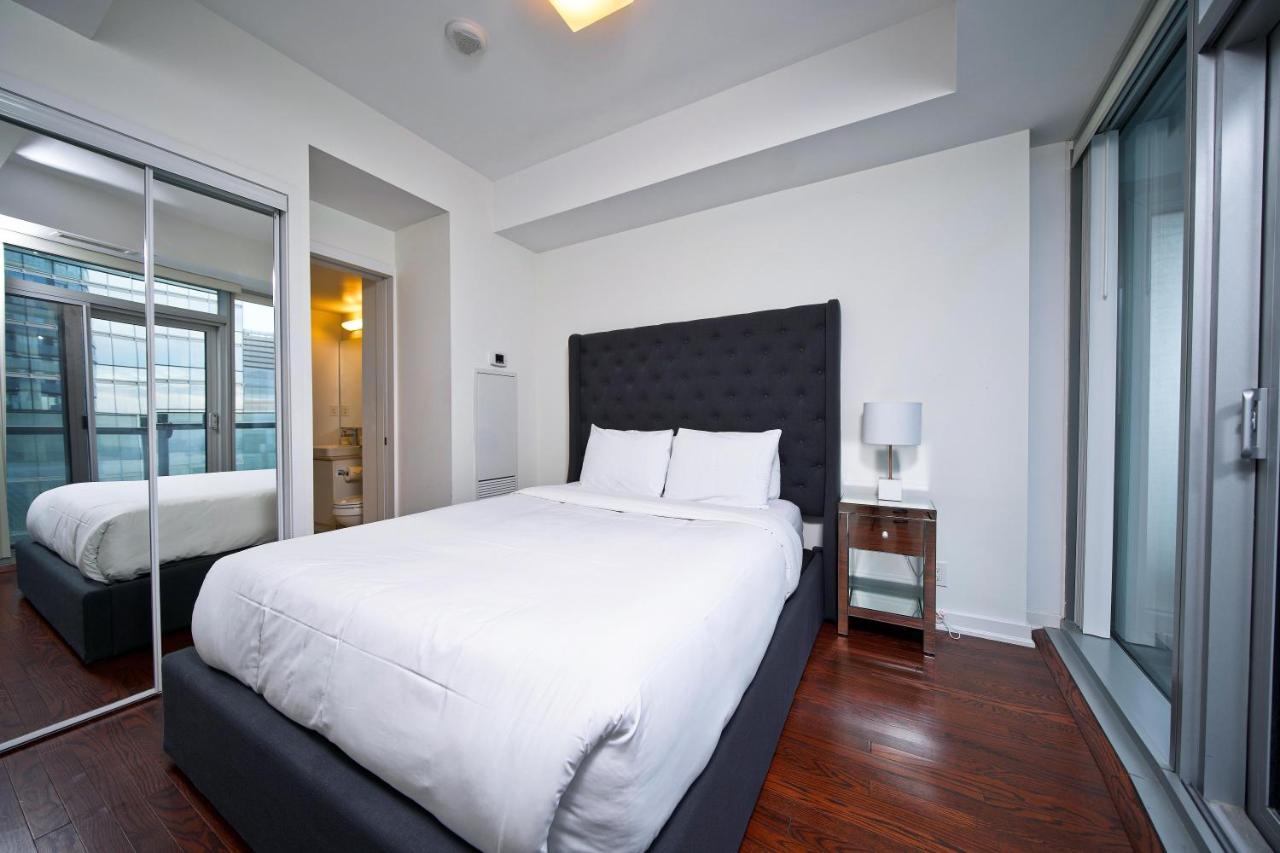 The York Boutique Suites Toronto Dış mekan fotoğraf