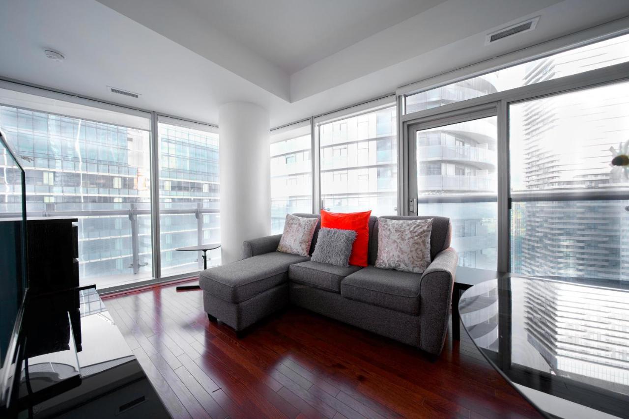 The York Boutique Suites Toronto Dış mekan fotoğraf